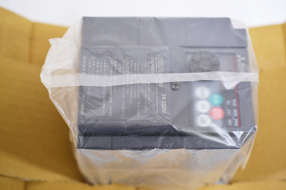 Yahoo!オークション - 未使用 三菱電機 インバータ FR-D720-2.2K Yahoo!オークション - 未使用 三菱電機 インバータ FR-D720-2.2K