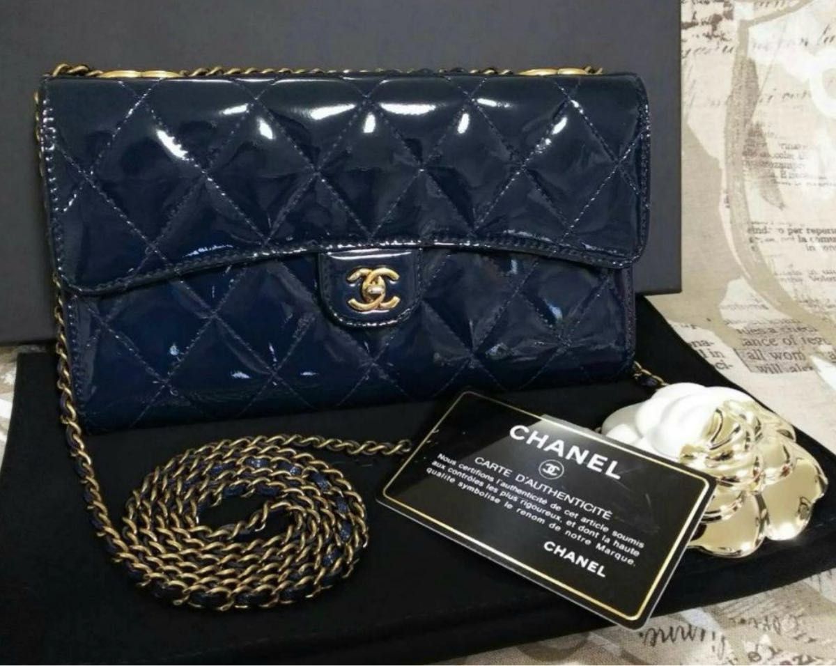 希少 レア CHANEL シャネル チェーンウォレット パテントレザー 希少 レア CHANEL シャネル チェーンウォレット パテントレザー