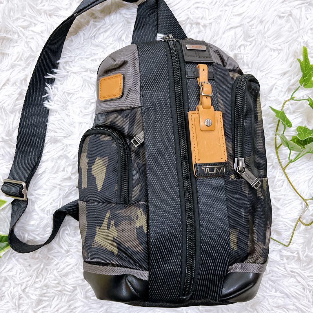 送料無料 美品 TUMI トゥミ サラトガ スリングバッグ 222318 GC2 送料無料 美品 TUMI トゥミ サラトガ スリングバッグ 222318 GC2
