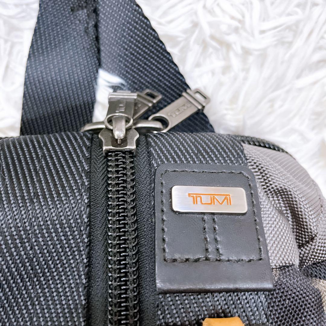 送料無料 美品 TUMI トゥミ サラトガ スリングバッグ 222318 GC2 送料無料 美品 TUMI トゥミ サラトガ スリングバッグ 222318 GC2