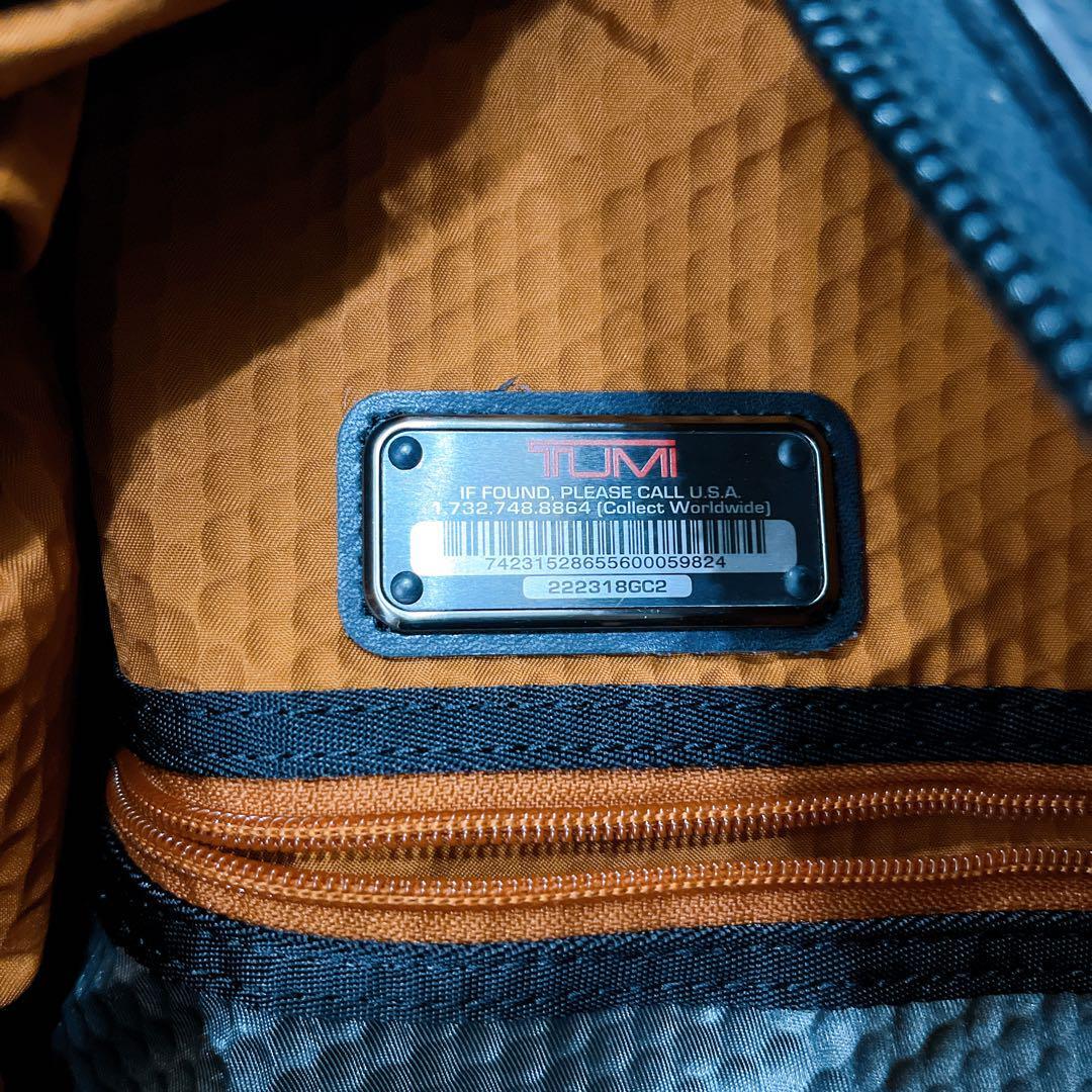送料無料 美品 TUMI トゥミ サラトガ スリングバッグ 222318 GC2 送料無料 美品 TUMI トゥミ サラトガ スリングバッグ 222318 GC2
