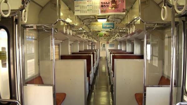 419系の車內(nèi)