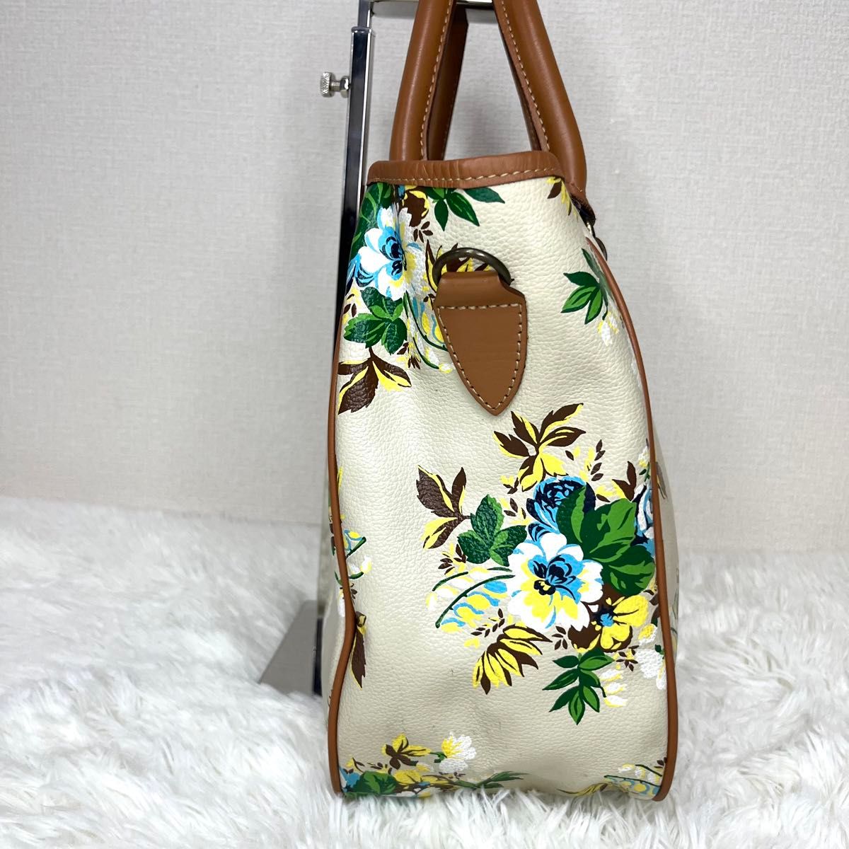 良品 KENZO ケンゾー ハンドバッグ ショルダーバッグ 2way 花柄 良品 KENZO ケンゾー ハンドバッグ ショルダーバッグ 2way 花柄