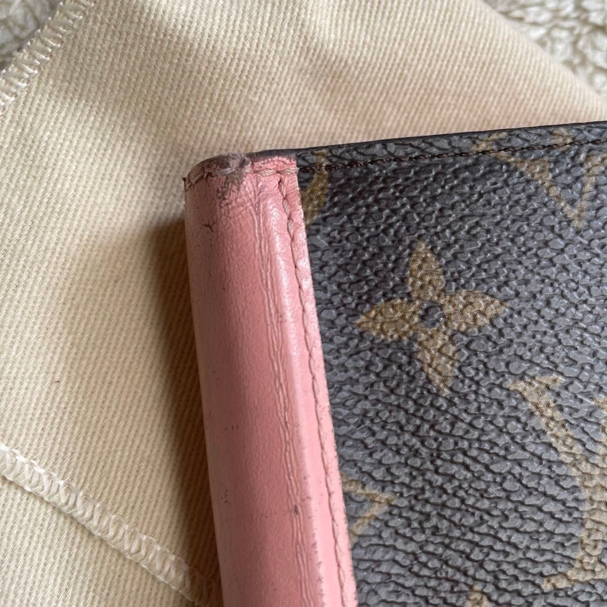 LouisVuitton ルイ・ヴィトン手帳型iPhoneケース 限定品(正規品 LouisVuitton ルイ・ヴィトン手帳型iPhoneケース 限定品(正規品