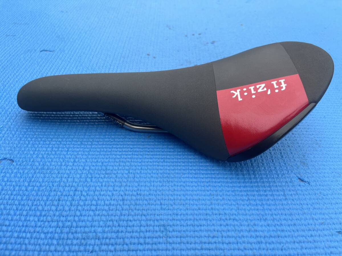 未使用品 Fizik(フィジーク) ALIANTE R3 kiumレール