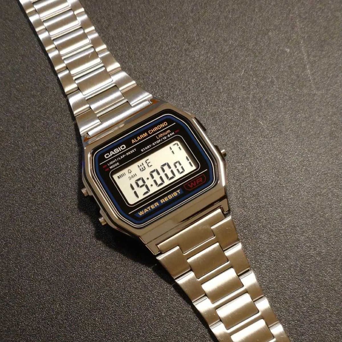新品未開封】カシオ デジタル腕時計 ステンレス レトロ風モデル 新品未開封】カシオ デジタル腕時計 ステンレス レトロ風モデル