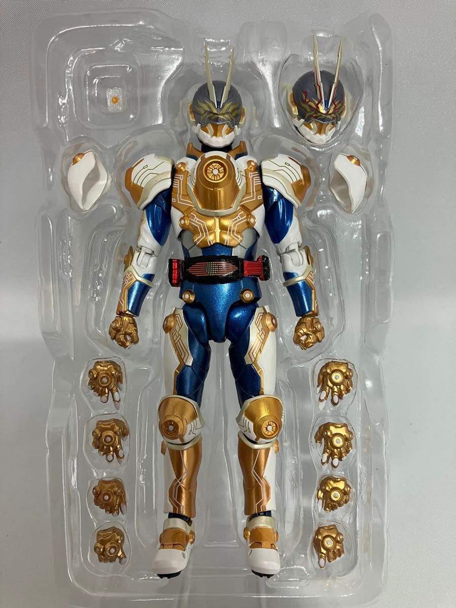 てなグッズや 輸送箱つき 【開封】S 仮面ライダーゲイザー フィギュアーツ H 仮面ライダーフォーゼ