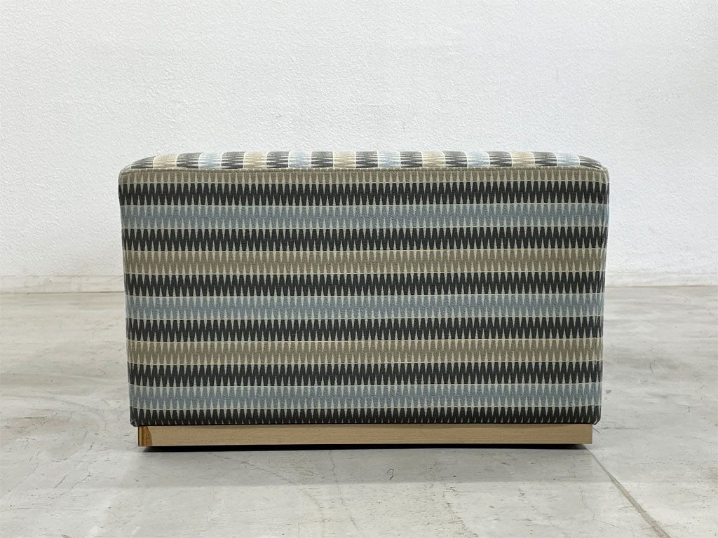 〓イトーキ ITOKI ロビーベンチ Lobby Bench Stool ノル 〓イトーキ ITOKI ロビーベンチ Lobby Bench Stool ノル