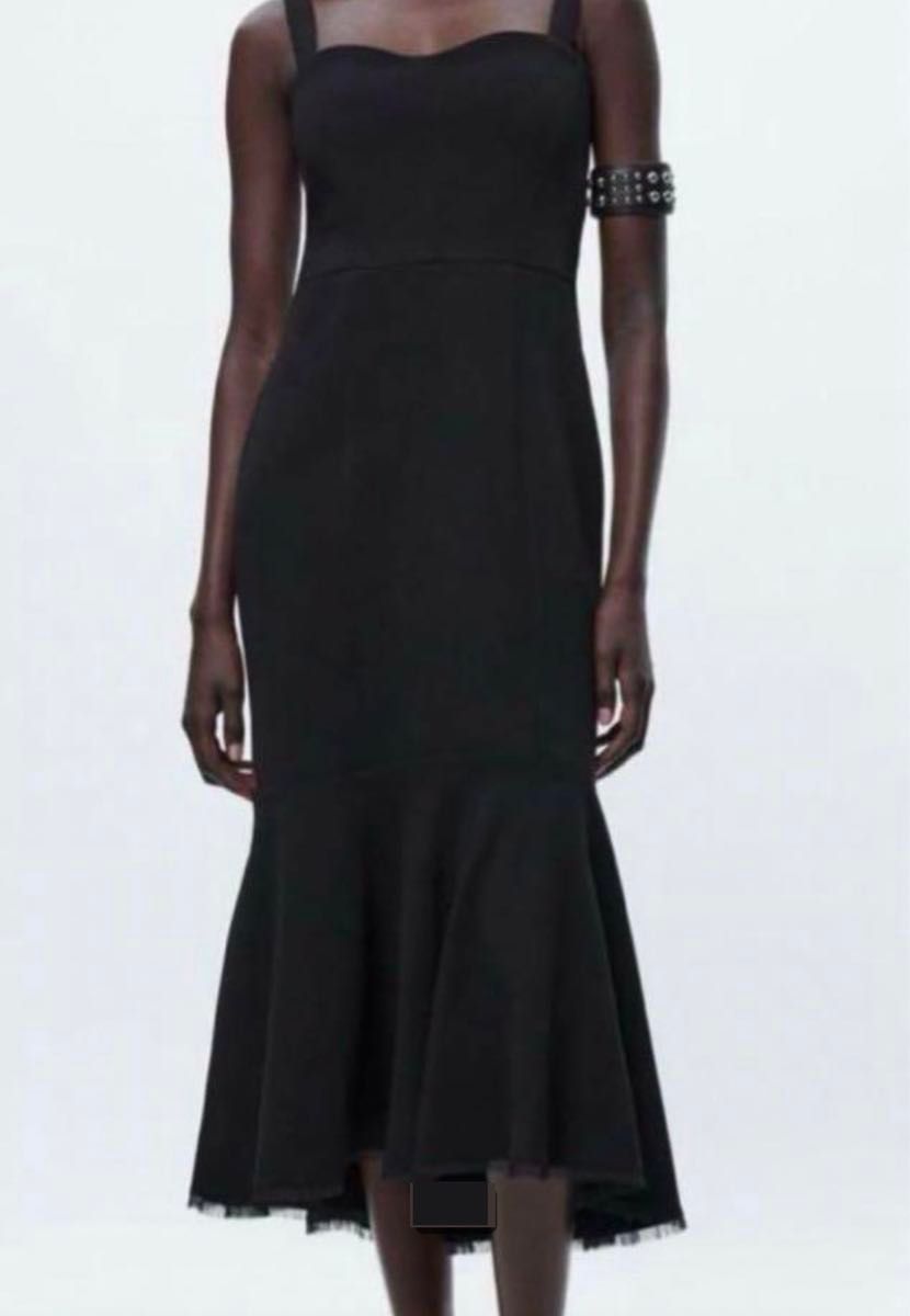 新品タグ付】ZARA ザラ フリル付きミディワンピース スカート 新品タグ付】ZARA ザラ フリル付きミディワンピース スカート