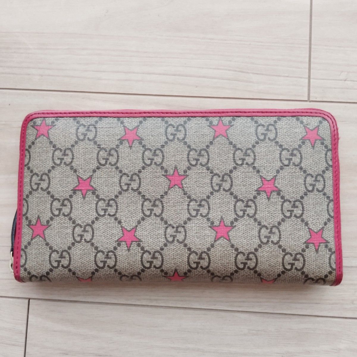 希少・限定品】GUCCI グッチ ラウンドファスナー GGスプリーム 希少・限定品】GUCCI グッチ ラウンドファスナー GGスプリーム