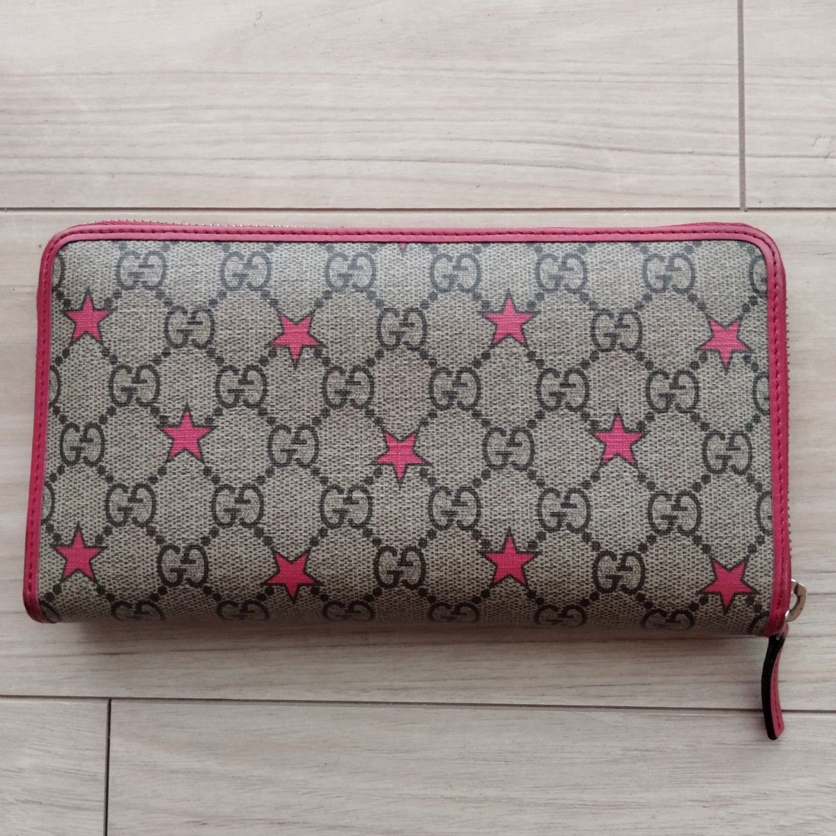 希少・限定品】GUCCI グッチ ラウンドファスナー GGスプリーム 希少・限定品】GUCCI グッチ ラウンドファスナー GGスプリーム