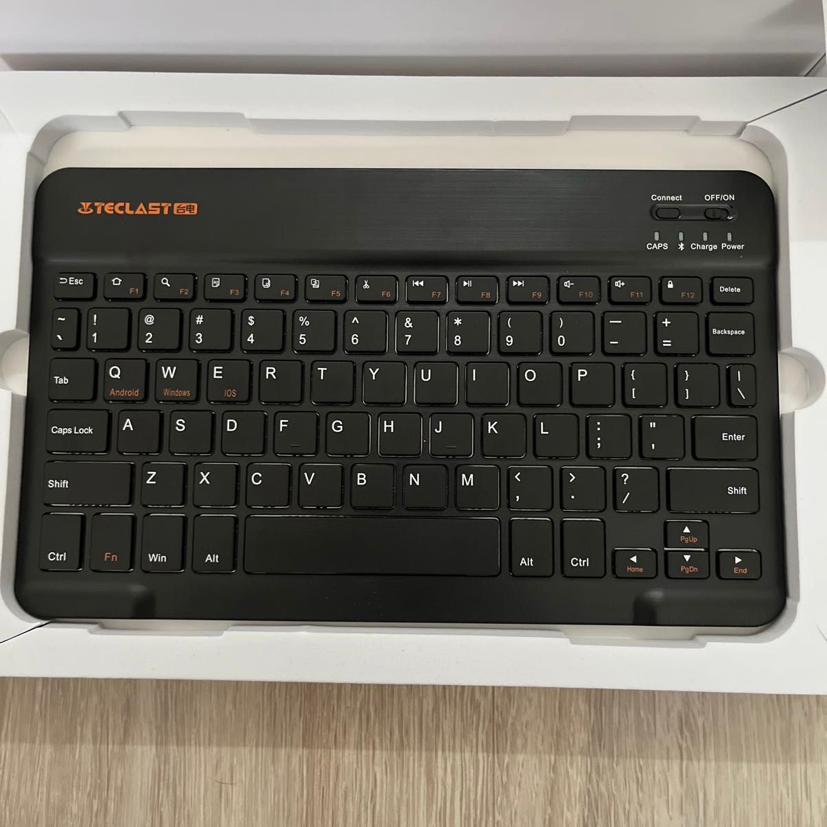 本体以外の付属品セット TECLAST P30T タブレット10インチwi-fiモデル アンドロイド14タブレット 本体無し 本体以外の付属品セット TECLAST P30T タブレット10インチwi-fiモデル アンドロイド14タブレット 本体無し