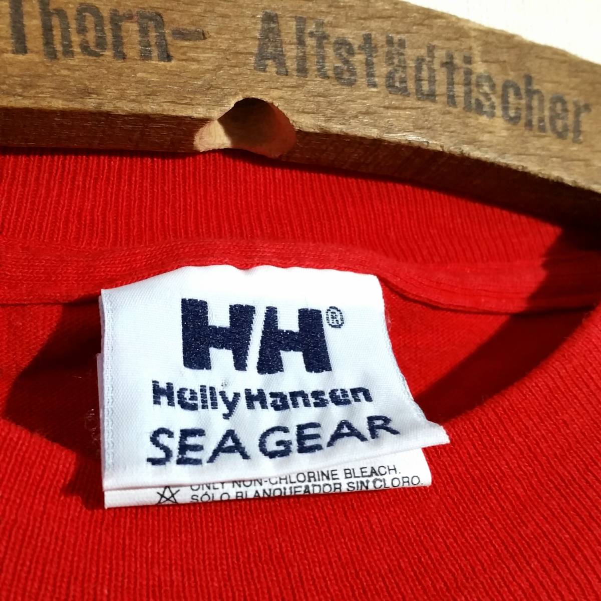 90s Vintage Helly Hansen большой Logo te Caro go футболка красный Helly Hansen Old 90 годы 
