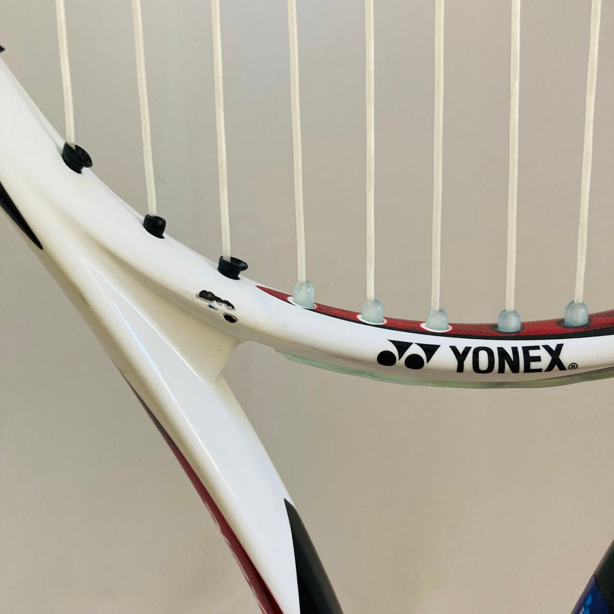 ヨネックス NEXIGA90V ネクシーガ90V UL1 黒 白 赤 ブラック ヨネックス NEXIGA90V ネクシーガ90V UL1 黒 白 赤 ブラック