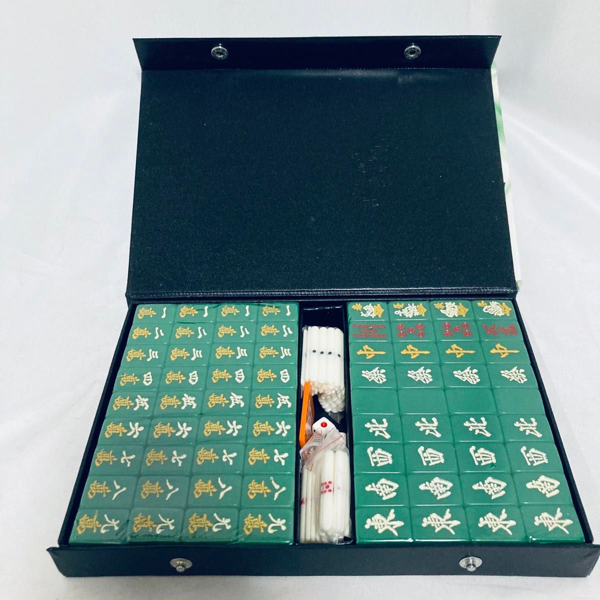 新品未使用品 麻雀牌 緑龍牌 グリーン 緑色 未開封 美品 新品未使用品 麻雀牌 緑龍牌 グリーン 緑色 未開封 美品