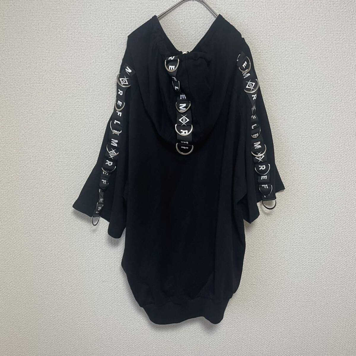 超希少品・入手困難】REFLEM レフレム Dリングロゴテープ半袖ZIP 超希少品・入手困難】REFLEM レフレム Dリングロゴテープ半袖ZIP