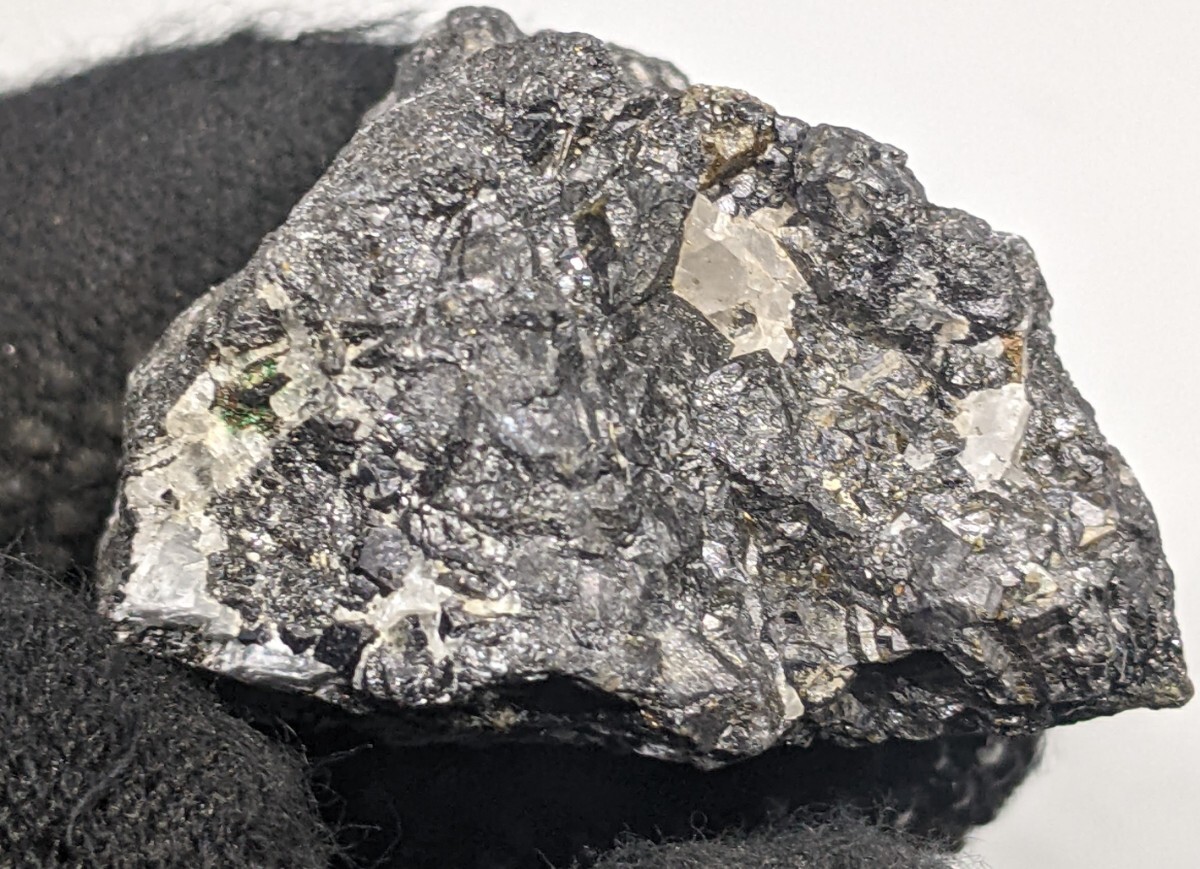 ★ 磁石を引き付ける磁性があります 天然石 磁鉄鉱原石 原石 42g no2_画像4