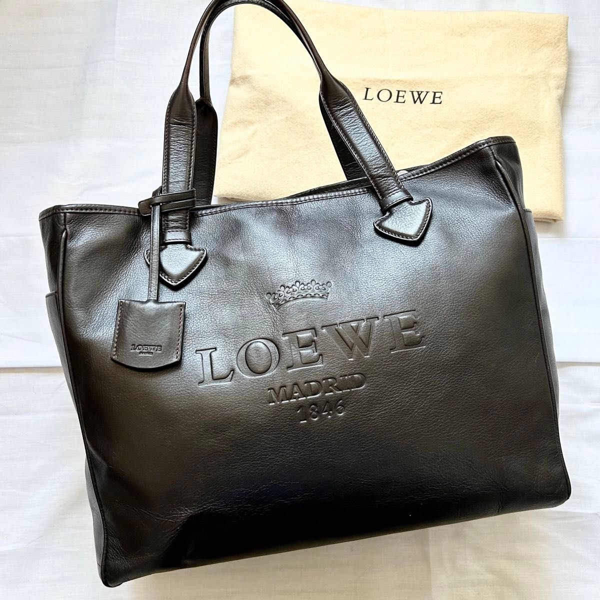 高級感 激レア LOEWE ロエベ トートバッグ ブラック レザー 高級感 激レア LOEWE ロエベ トートバッグ ブラック レザー