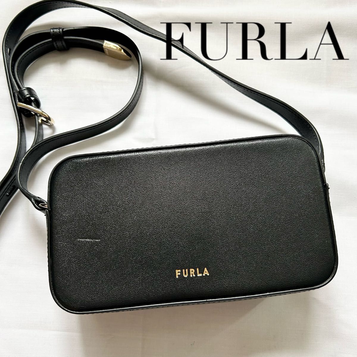 大人気 FURLA ショルダーバッグ 現行 レザー 黒 ブラック