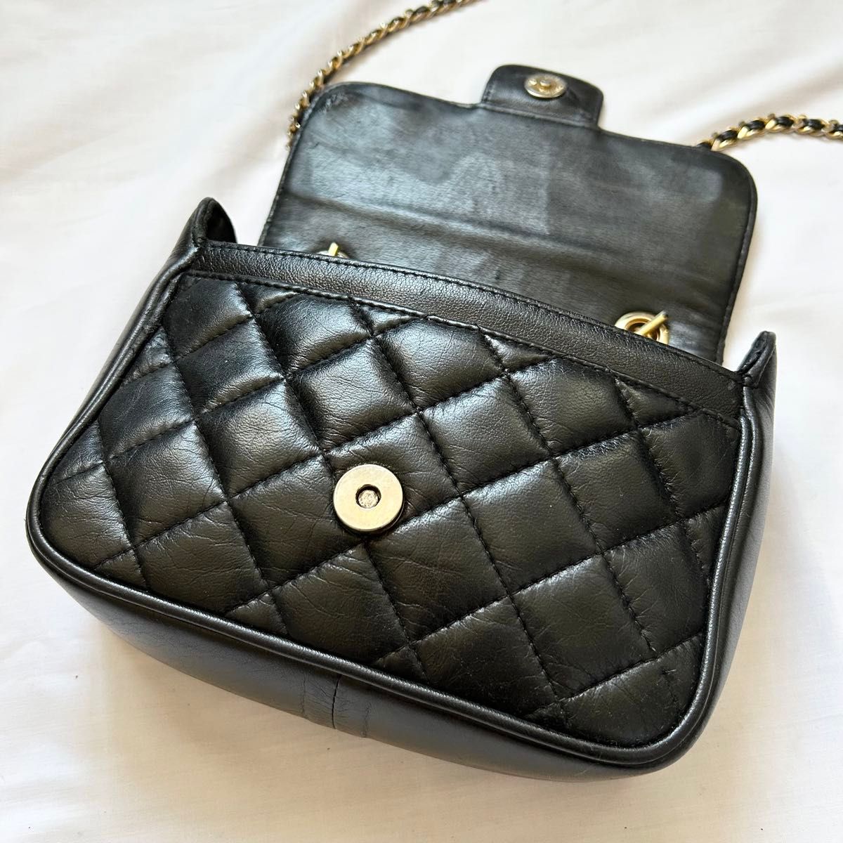 入手困難 GIVENCHY ショルダーバッグ レザー ブラック 入手困難 GIVENCHY ショルダーバッグ レザー ブラック
