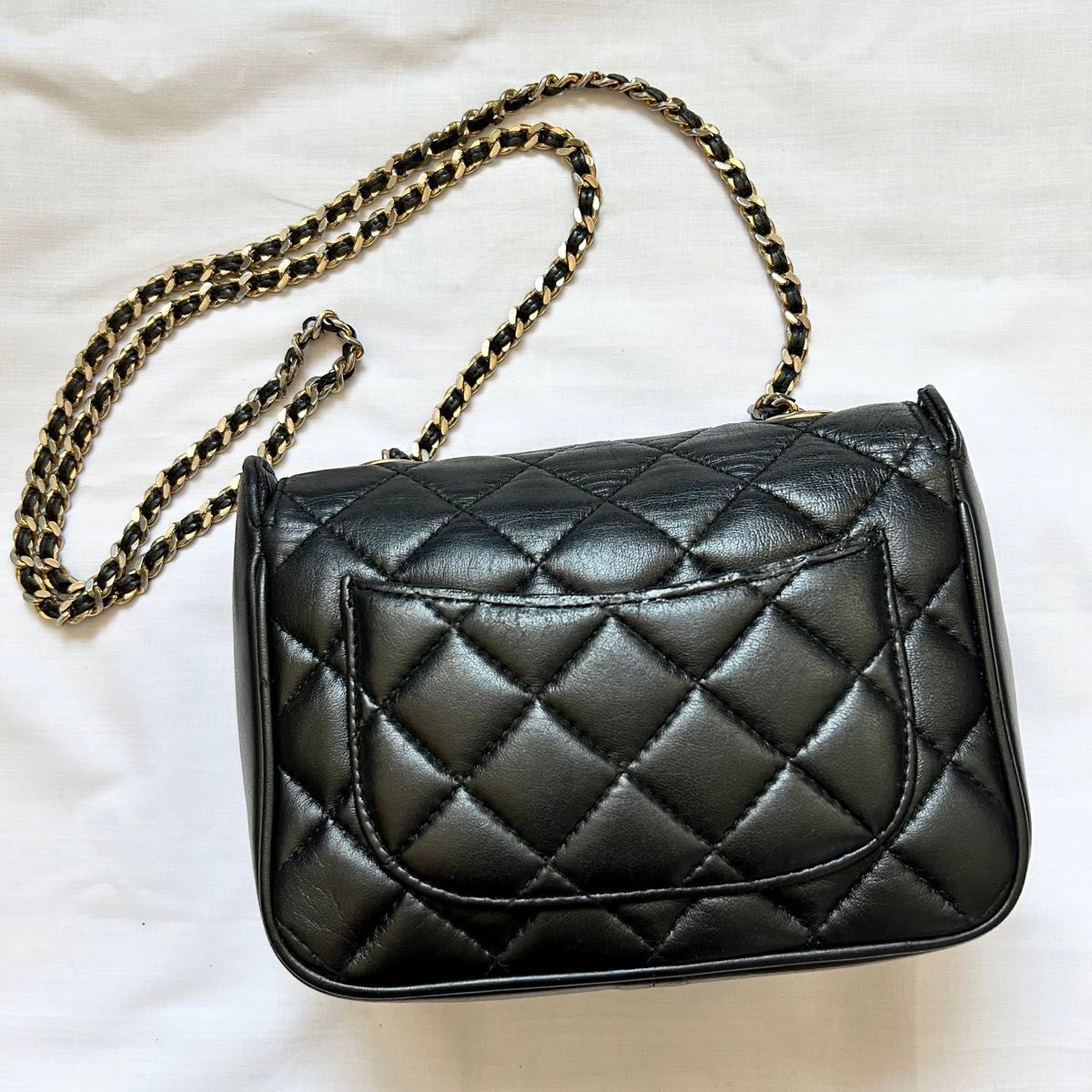 入手困難 GIVENCHY ショルダーバッグ レザー ブラック 入手困難 GIVENCHY ショルダーバッグ レザー ブラック