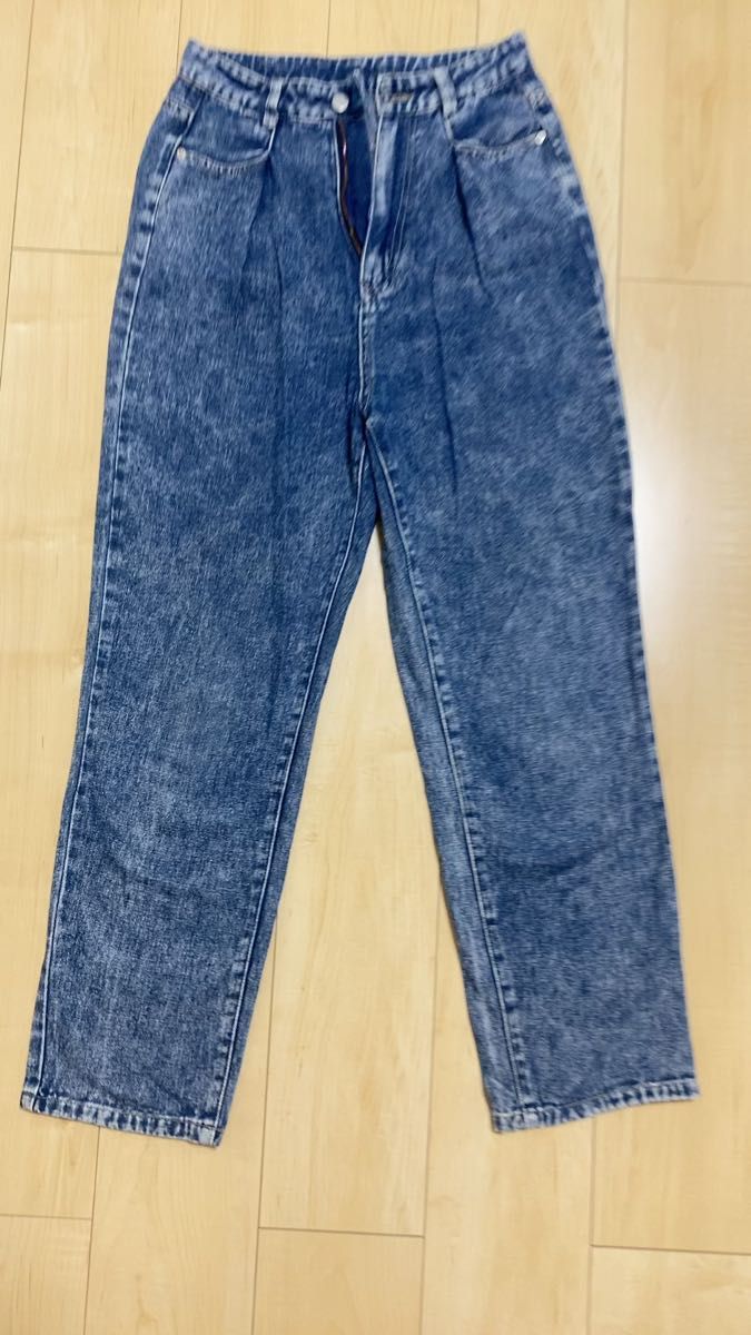 【美品】美尻デニム デニムパンツ タック付き