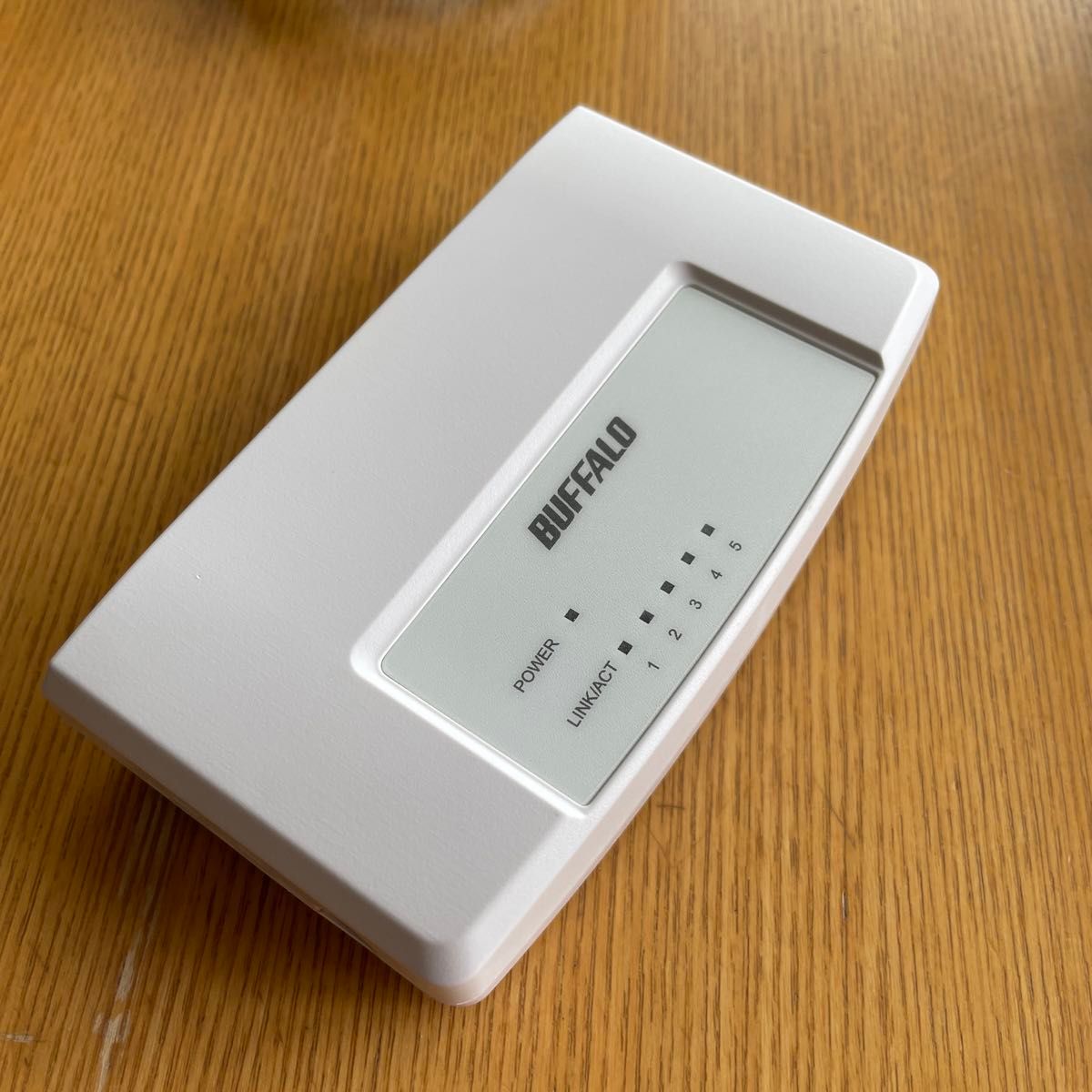 BUFFALO バッファロー 10/100M 5ポートスイッチングハブ LSW3-TX BUFFALO バッファロー 10/100M 5ポートスイッチングハブ LSW3-TX