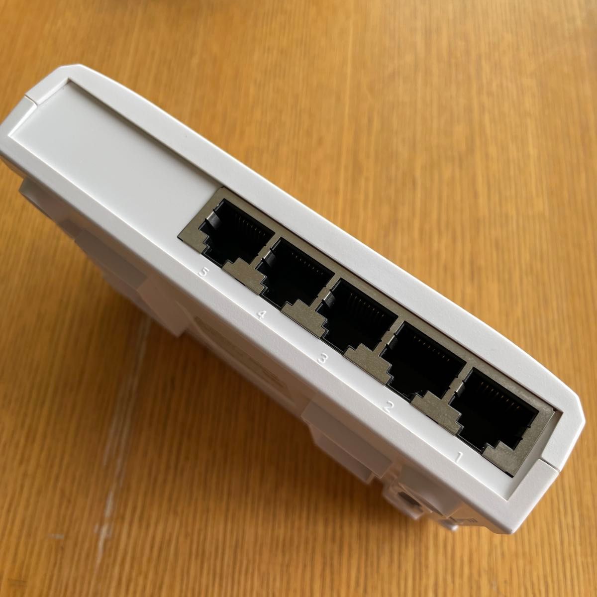 BUFFALO バッファロー 10/100M 5ポートスイッチングハブ LSW3-TX BUFFALO バッファロー 10/100M 5ポートスイッチングハブ LSW3-TX
