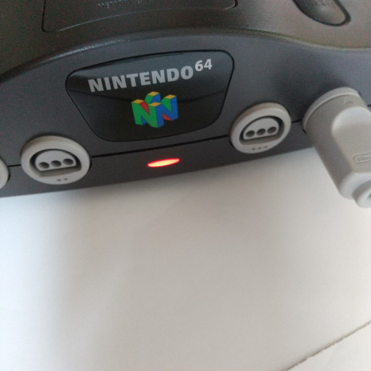 レアパッケージ Nintendo 64 通電確認済み NUS-001 本体 レアパッケージ Nintendo 64 通電確認済み NUS-001 本体