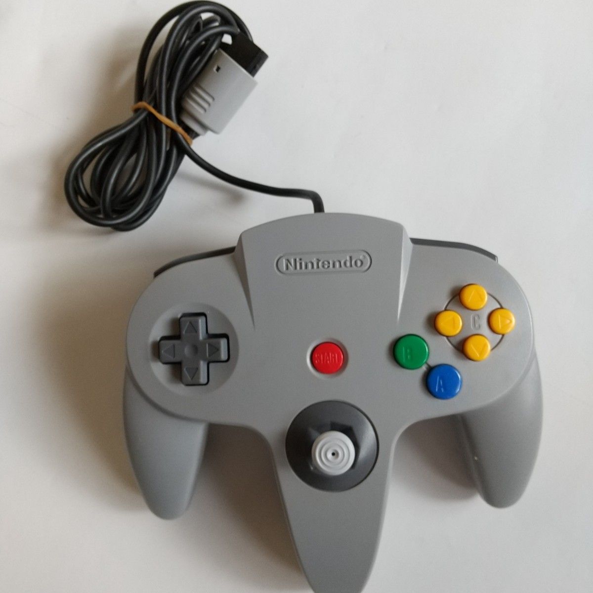 レアパッケージ Nintendo 64 通電確認済み NUS-001 本体 レアパッケージ Nintendo 64 通電確認済み NUS-001 本体
