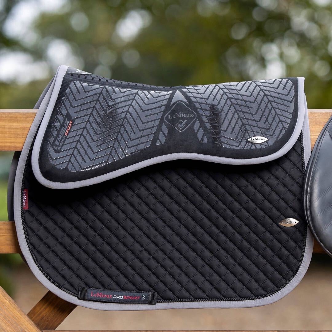 LeMieux 乗馬用品 ハーフパッド メモリーフォーム アンダー LeMieux 乗馬用品 ハーフパッド メモリーフォーム アンダー