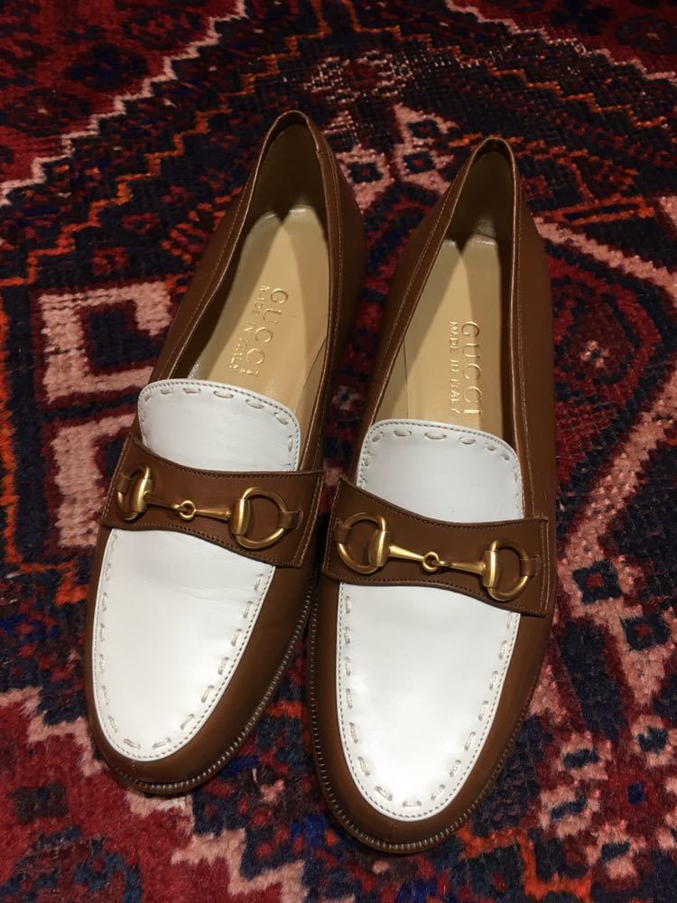 PayPayフリマ｜新品未使用GUCCI BICOLOR LEATHER HORSE BIT LOAFER MADE IN ITALY/グッチバイカラー レザーホースビットローファー 34 B