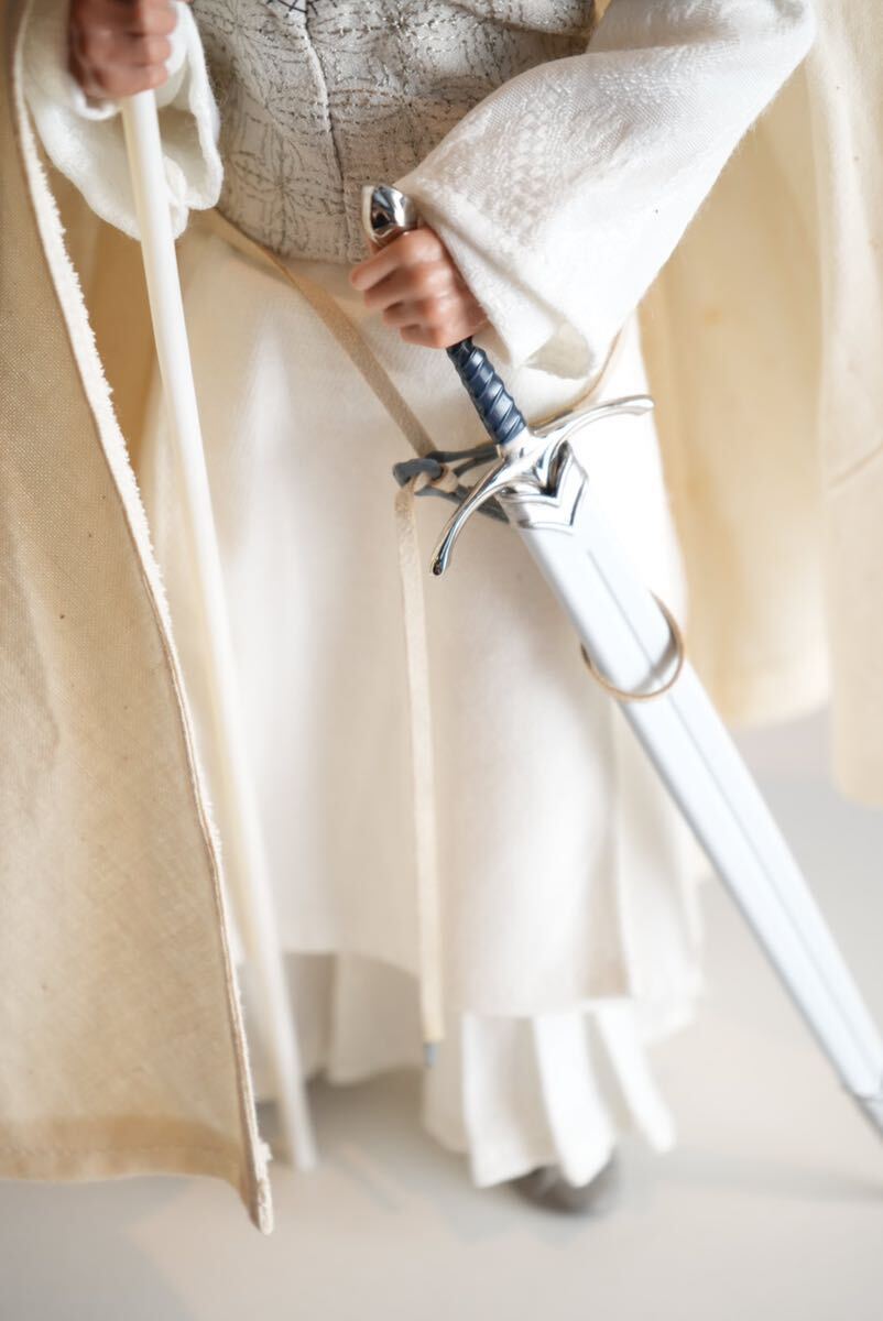 Yahoo!オークション - 白のガンダルフ 1/6 フィギュア Yahoo!オークション - 白のガンダルフ 1/6 フィギュア