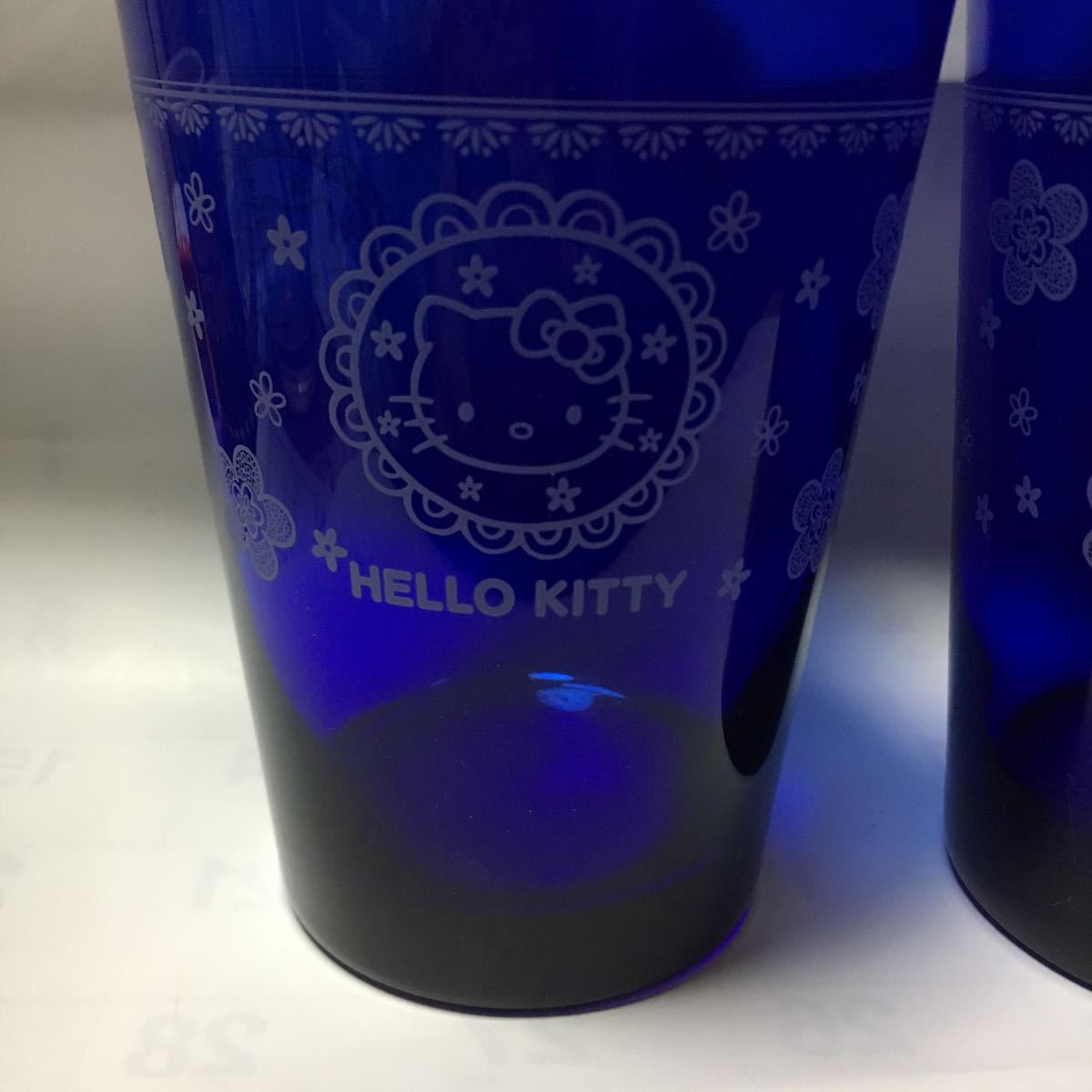 ハロー キティ 綺麗な ブルーの グラス 二個 非売品ノベルティ サンリオ_画像3