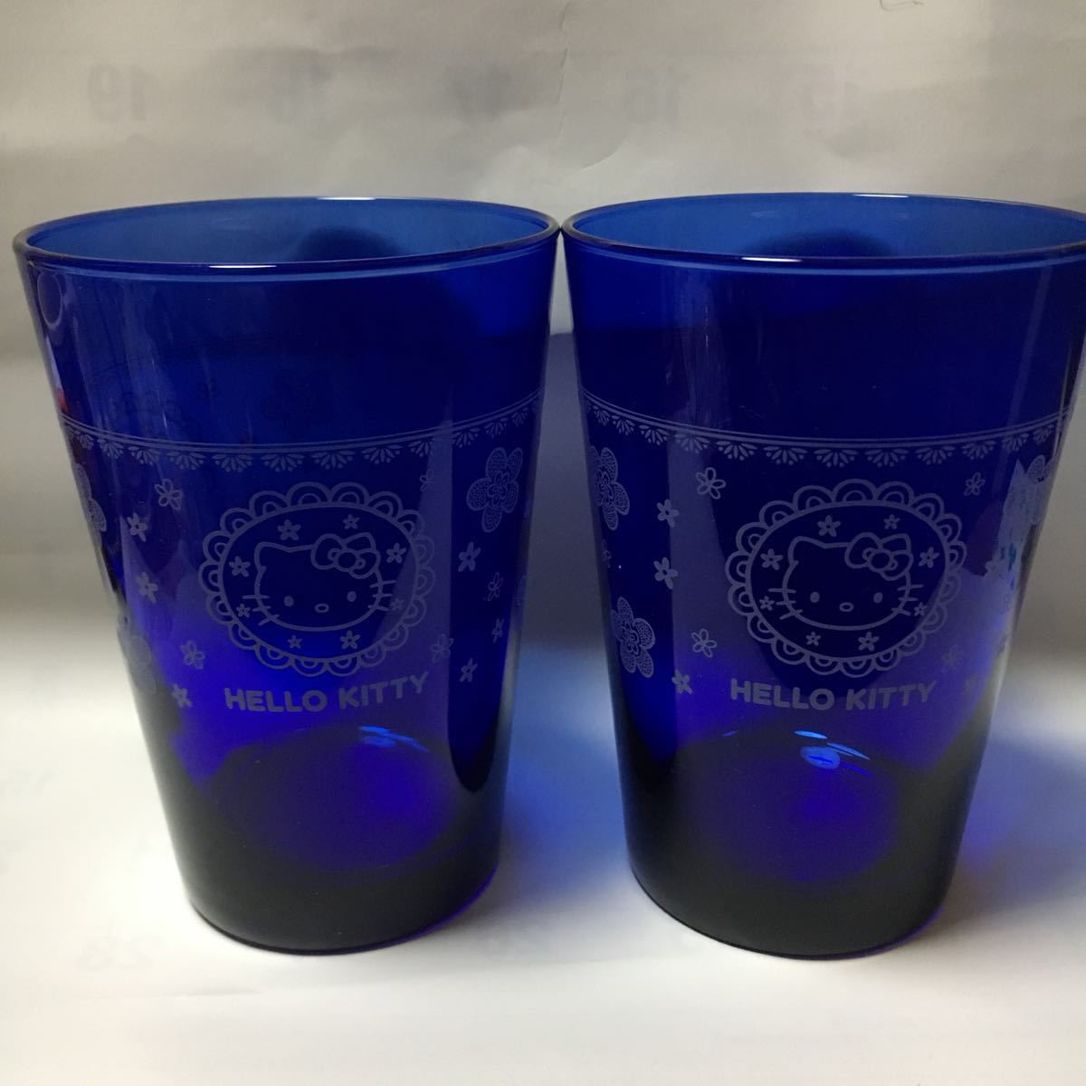 ハロー キティ 綺麗な ブルーの グラス 二個 非売品ノベルティ サンリオ_画像4