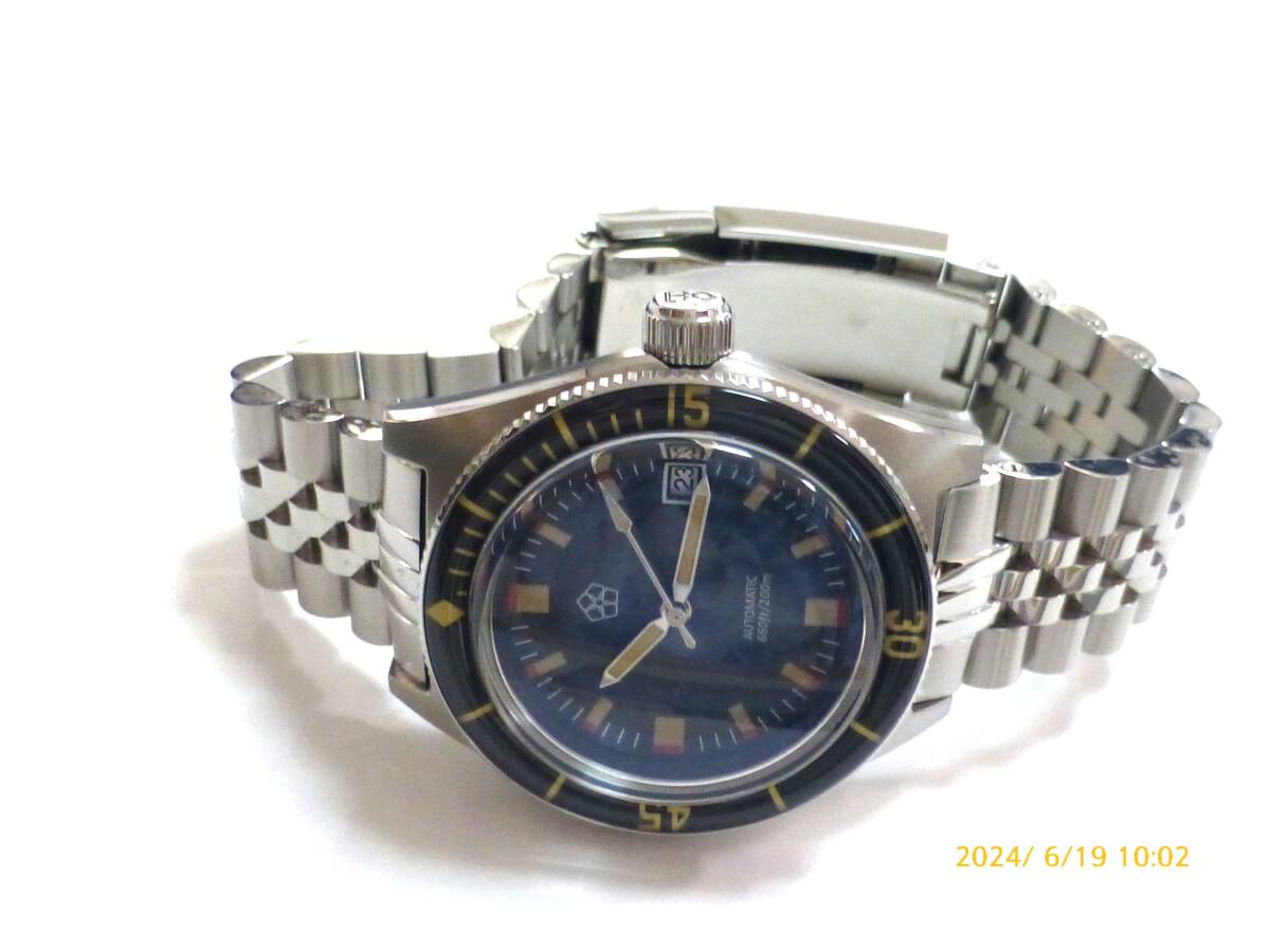 ダイバーズ 自動巻 FAMUL WATCH 腕時計 ムーブメントNH35 200m ダイバーズ 自動巻 FAMUL WATCH 腕時計 ムーブメントNH35 200m