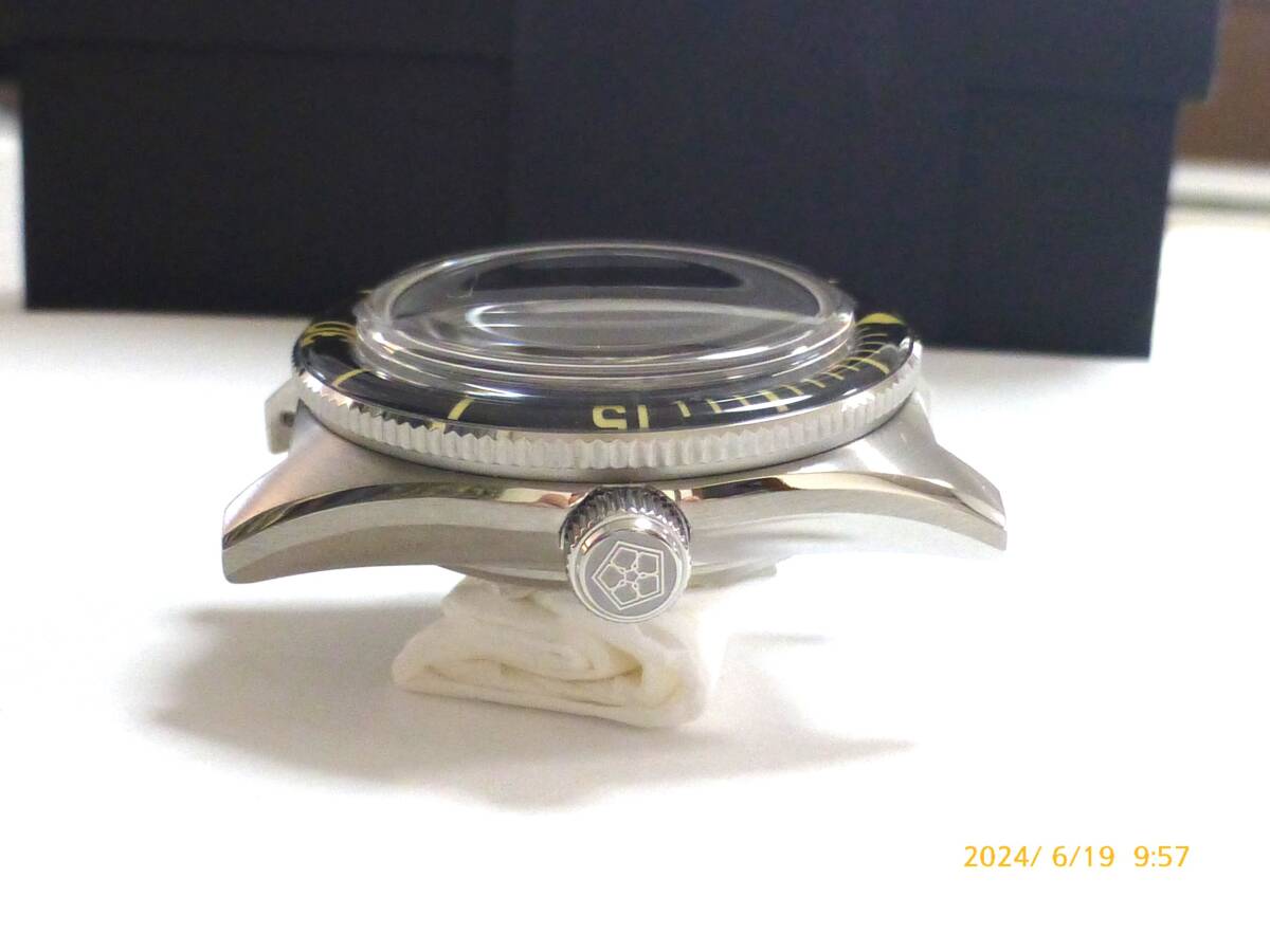 ダイバーズ 自動巻 FAMUL WATCH 腕時計 ムーブメントNH35 200m防水 316L サファイアガラス サファイアベゼル 未使用 ダイバーズ 自動巻 FAMUL WATCH 腕時計 ムーブメントNH35 200m防水 316L サファイアガラス サファイアベゼル 未使用