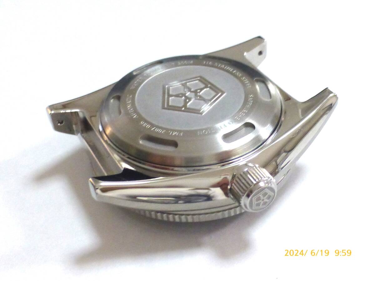 ダイバーズ 自動巻 FAMUL WATCH 腕時計 ムーブメントNH35 200m防水 316L サファイアガラス サファイアベゼル 未使用 ダイバーズ 自動巻 FAMUL WATCH 腕時計 ムーブメントNH35 200m防水 316L サファイアガラス サファイアベゼル 未使用