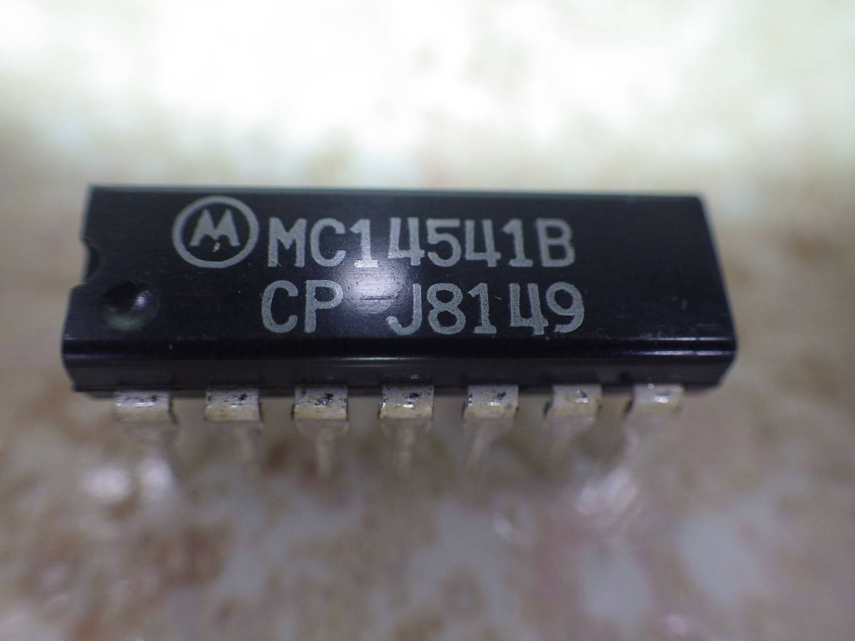 85個。MC14541BCP | ovale.eu