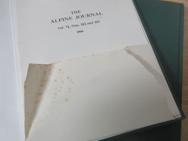 2F1-4 (洋書 THE ALPINE JOURNAL 1966年~2000年 37冊セット 不揃い) 登山 山 状態悪 - アウトドア 2F1-4 (洋書 THE ALPINE JOURNAL 1966年~2000年 37冊セット 不揃い) 登山 山 状態悪 - アウトドア
