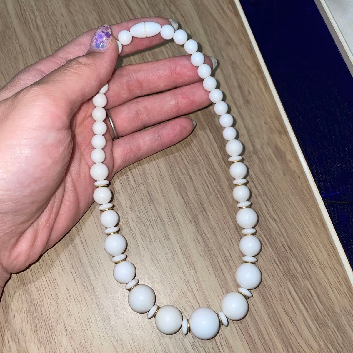 ネックレス 象牙調 ホワイト 白 ゴールド 昭和 レトロ ネックレス 象牙調 ホワイト 白 ゴールド 昭和 レトロ