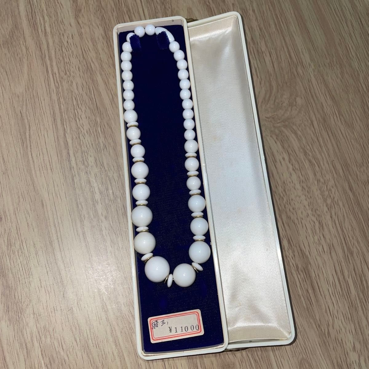 ネックレス 象牙調 ホワイト 白 ゴールド 昭和 レトロ ネックレス 象牙調 ホワイト 白 ゴールド 昭和 レトロ