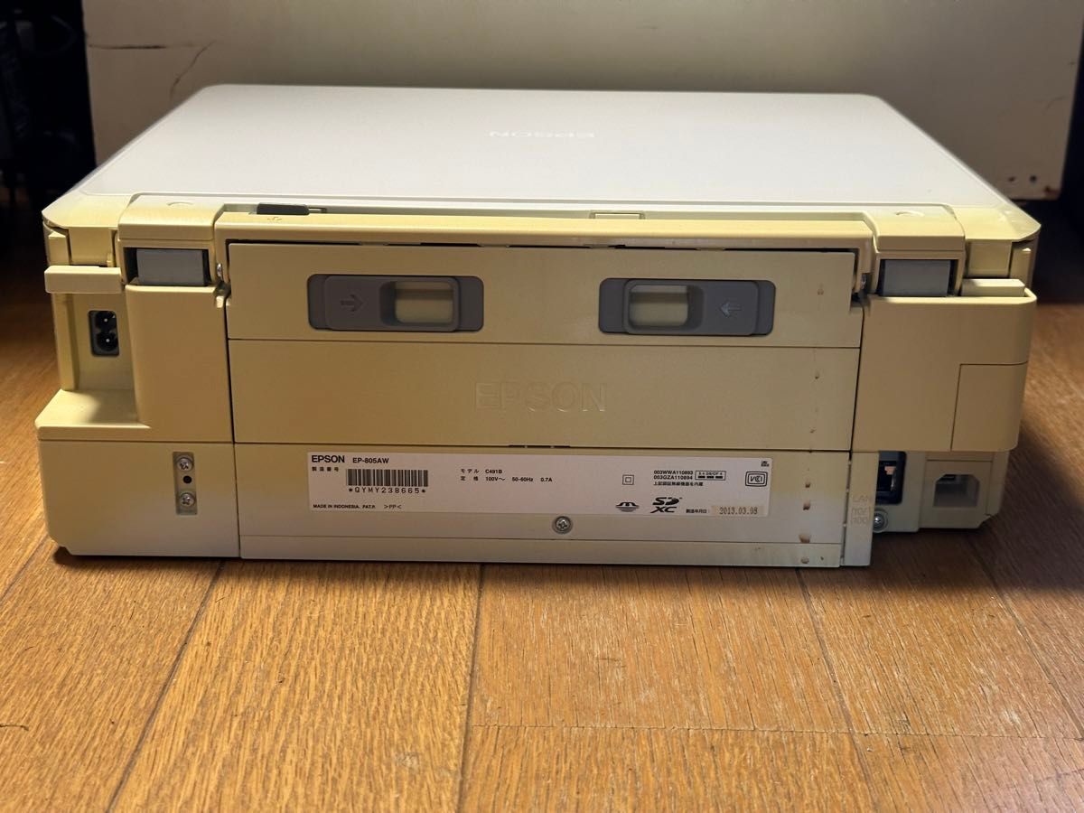 EPSON EP-805AW 【ジャンク品、通電確認済】 EPSON EP-805AW 【ジャンク品、通電確認済】