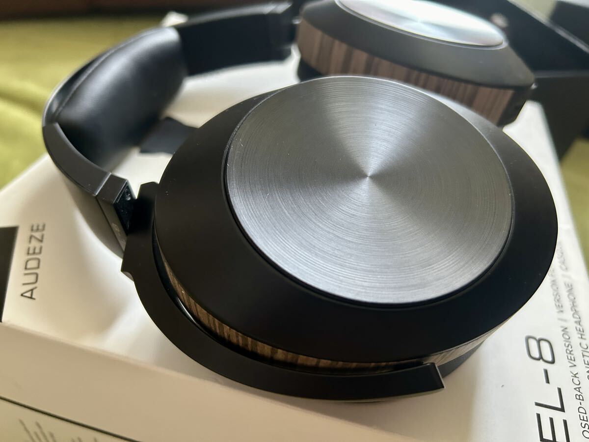 美品 Audeze EL8 Black Closed 改良版 平面駆動 美品 Audeze EL8 Black Closed 改良版 平面駆動 送料無料
