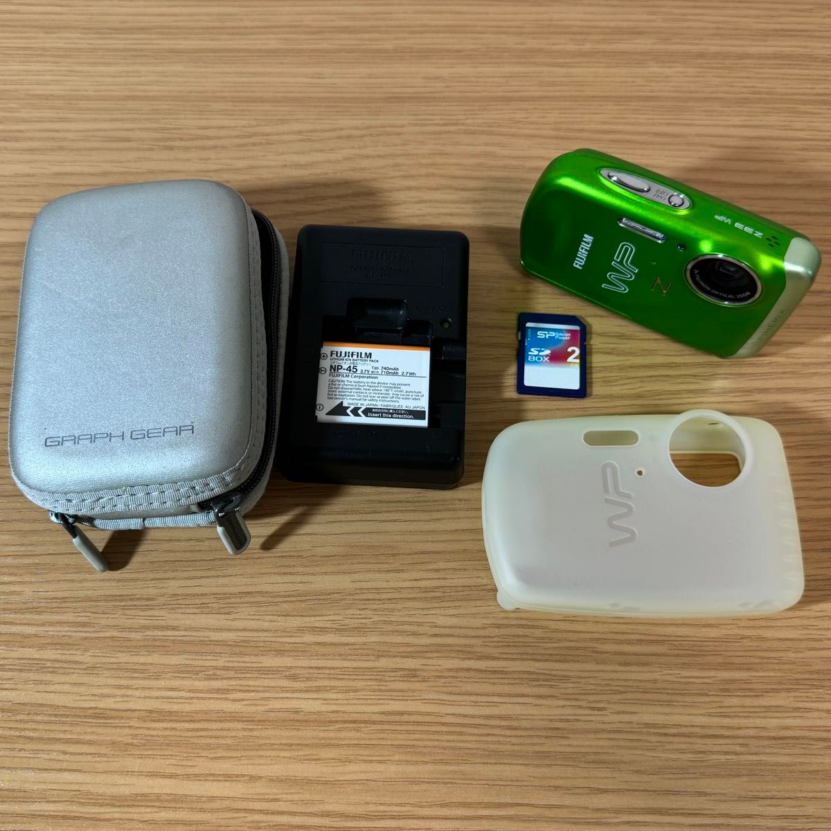美品】FUJIFILM FinePix Z33 WP グリーン|Yahoo!フリマ(旧 美品】FUJIFILM FinePix Z33 WP グリーン|Yahoo!フリマ(旧