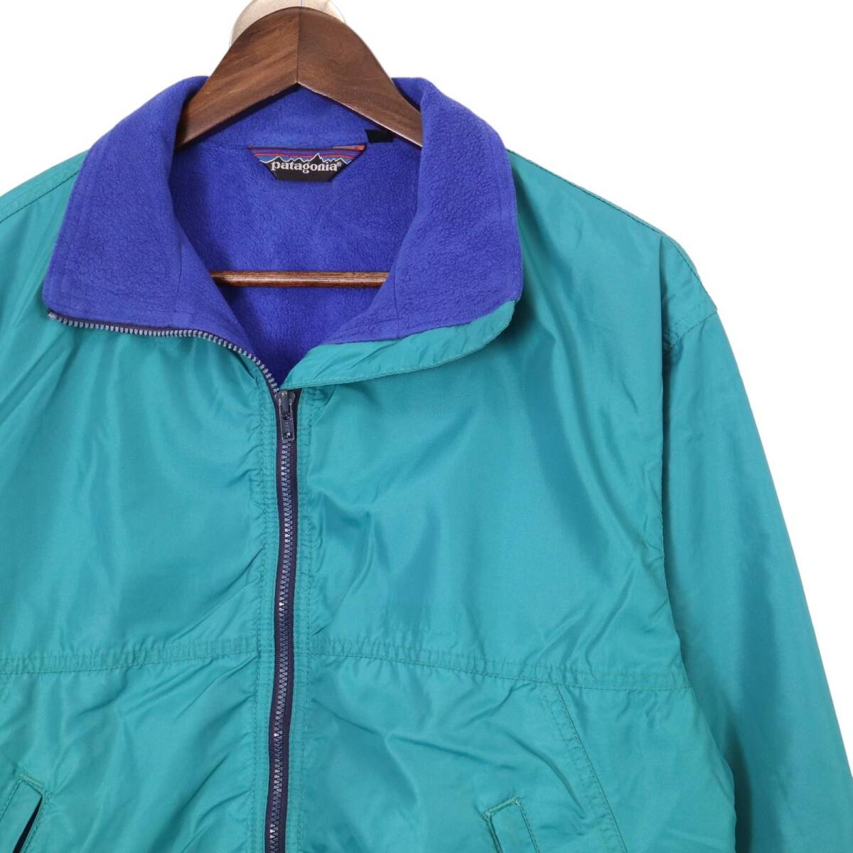 新品 patagonia キルティングジャケット S ブルーブラックF8 廃 新品 patagonia キルティングジャケット S ブルーブラックF8 廃