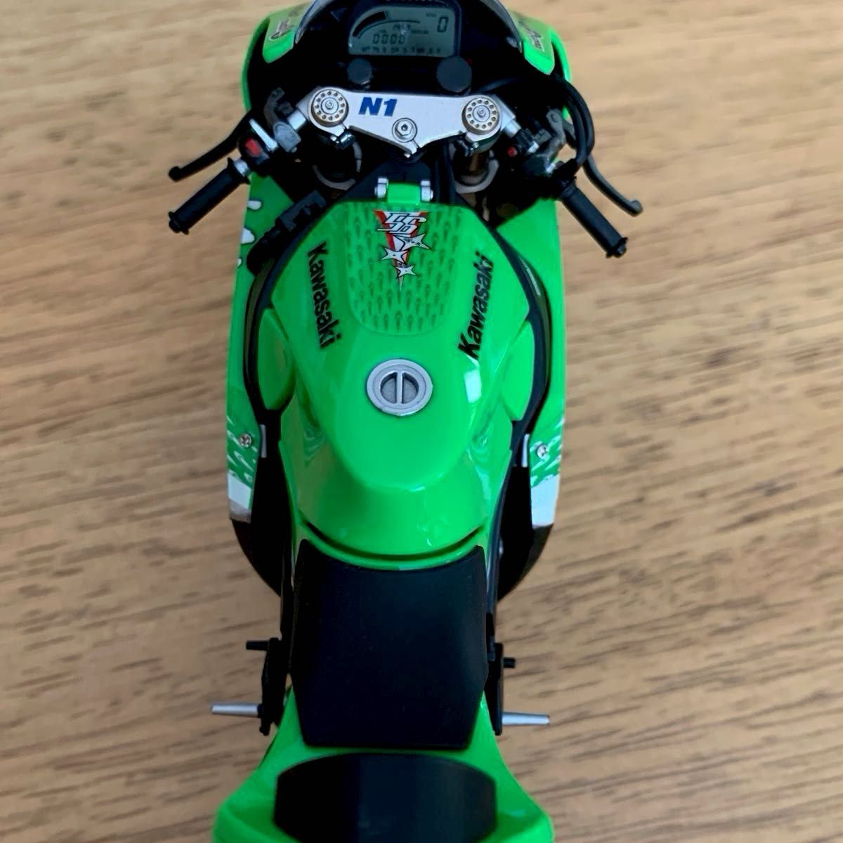 日本郵便 カワサキ ZX-RR MotoGPレーサー 完成品|Yahoo!フリマ(旧PayPay
