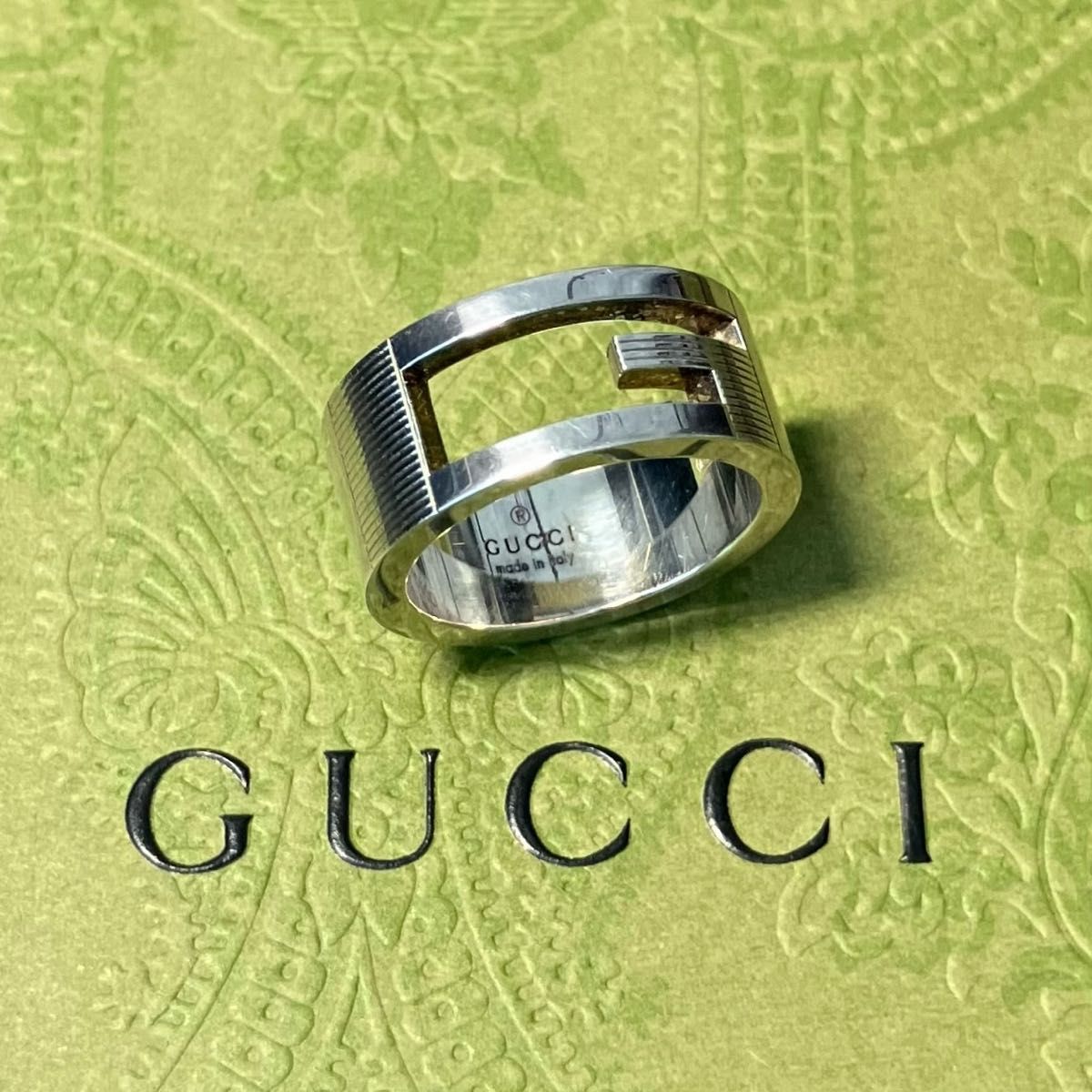 美品 GUCCI グッチ シルバー Gロゴリング 指輪 8号 AG925 銀純度 美品 GUCCI グッチ シルバー Gロゴリング 指輪 8号 AG925 銀純度