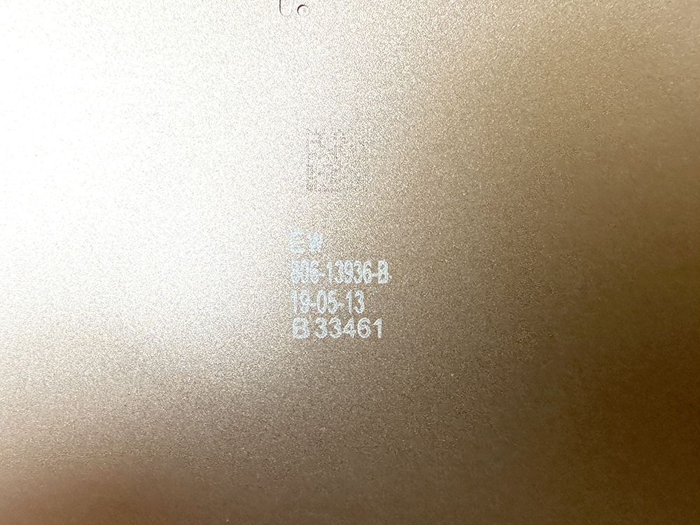 送料無料 Apple MacBook Air A1932 2018~2019 ボトムカバー