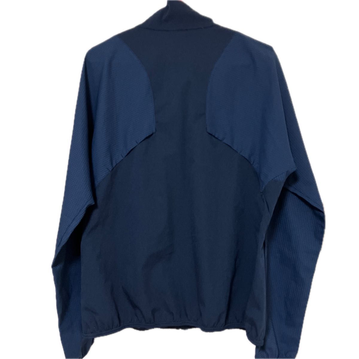 NIKE フルジップジャケット(レディース Lサイズ)美品 薄手 NIKE フルジップジャケット(レディース Lサイズ)美品 薄手